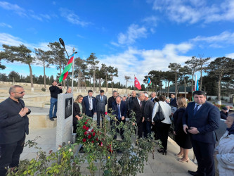 Vətən Müharibəsi Şəhidi Baxşəliyev Natiq Saleh oğlunun şəhadət günündə əziz xatirəsi yad edildi.