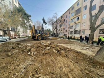 A.Məhərrəmov 45, 47 saylı binalarda abadlıq və quruculuq işləri yekunlaşmaq üzrədir.