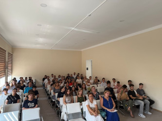 Nəsimi rayonunda Dövlət Suverenliyi Günü ilə əlaqədar "Dövlət Suverenliyinin Tarixi İnkişafı və Müasir Dövrdə Hüquqi Tədqiqi" adlı tədbir keçirilib.