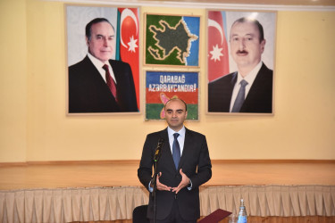 Nəsimi Rayon İcra Hakimiyyətinin başçısı Elxan İbrahimov 1 nömrəli Sahə İnzibati Ərazi Dairəsi üzrə səyyar qəbul keçirib.