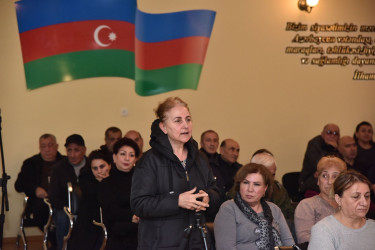 Nəsimi Rayon İcra Hakimiyyətinin başçısı Elxan İbrahimov 1 nömrəli Sahə İnzibati Ərazi Dairəsi üzrə səyyar qəbul keçirib.