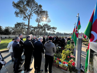 Vətən Müharibəsi Şəhidləri Solnsev Dmitriy Aleksandroviçin şəhadət günündə əziz xatirəsi yad edildi.