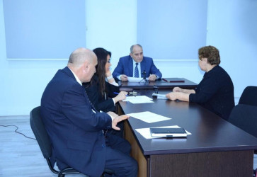 Nəsimi rayon İcra Hakimiyyətinin başçısı növbəti səyyar qəbul keçirib