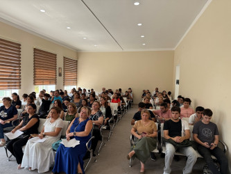 Nəsimi rayonunda Dövlət Suverenliyi Günü ilə əlaqədar "Dövlət Suverenliyinin Tarixi İnkişafı və Müasir Dövrdə Hüquqi Tədqiqi" adlı tədbir keçirilib.