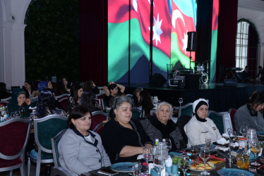 Nəsimi rayonunda “8 Mart - Beynəlxalq Qadınlar Günü” münasibətilə Ulu Öndər Heydər Əliyev və Azərbaycan cəmiyyətinin inkişafında qadınların rolu adlı  tədbir keçirilib.