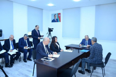 Nəsimi rayon İcra Hakimiyyətinin başçısı növbəti səyyar qəbul keçirib
