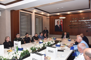 Nəsimi rayonu İcra Hakimiyyətində rayon ərazisində yaşayan Vətən müharibəsi şəhidlərinin ailə üzvləri ilə görüş keçirilib.