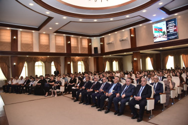 Nəsimi rayon İcra Hakimiyyətində 20 Sentyabr - Dövlət Suverenliyi Günü münasibətilə tədbir keçirilib.
