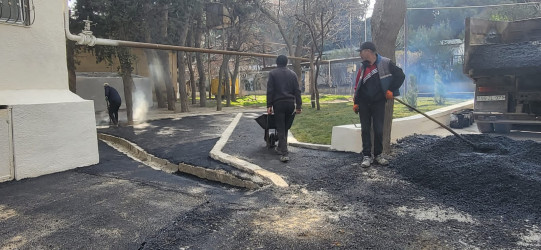 Nəsimi rayonunda şəhid ailəsinin yaşadığı bianın qarşısında  abadlıq işləri görülmüşdür.