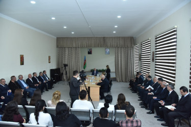 Nəsimi rayon İcra Hakimiyyətinin başçısı növbəti səyyar qəbul keçirib