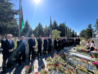 Vətən müharibəsi Şəhidi İsmayılov Emin Tahir oğlunun doğum günündə əziz xatirəsi yad olundu.