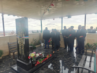 Vətən Müharibəsi Şəhidi Ələsgərov Ələkbər İsgəndər oğlunun şəhadət günündə əziz xatirəsi yad edildi.