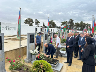 Vətən müharibəsi Şəhidi Novruzov  Aqşin Şahin oğlunun doğum günündə əziz xatirəsi yad olundu.