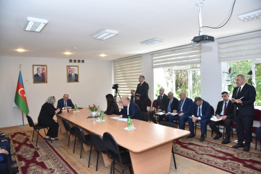 Nəsimi rayon İcra Hakimiyyətinin başçısı növbəti səyyar qəbul keçirib
