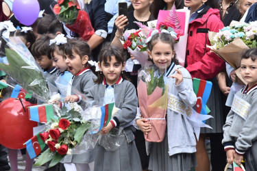 Eldar Tağızadə adına 164 nömrəli tam orta məktəbdə Bilik günü qeyd olundu.