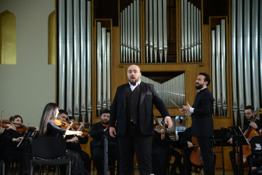 Nəsimi rayonunda Ümummilli lider Heydər Əliyevin anadan olmasının 101 illiyi münasibətilə “Ulu öndər Heydər Əliyev Azərbaycan dövlətçiliyinin xilaskarı, müasir müstəqil Azərbaycanın banisidir ” adlı tədbir keçirilib.