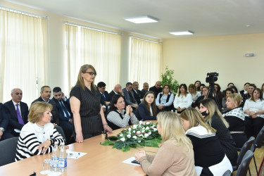 Nəsimi rayon İcra Hakimiyyətinin başçısı növbəti səyyar qəbul keçirib