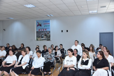 Nəsimi rayon İcra Hakimiyyətinin başçısı növbəti səyyar qəbul keçirib.