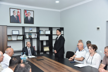 Nəsimi rayon İcra Hakimiyyətinin başçısı növbəti səyyar qəbul keçirib