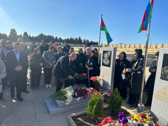 Vətən Müharibəsi Şəhidi Qasımlı Mir Həmid Nazim oğlunun şəhadət günündə əziz xatirəsi yad edildi.