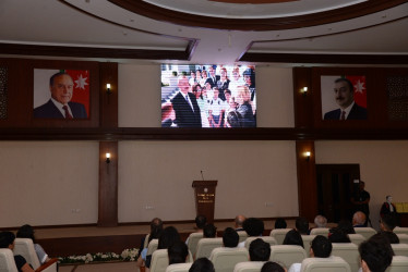 Nəsimi rayonunda “Heydər Əliyev və təhsil” adlı tədbir keçirilib.