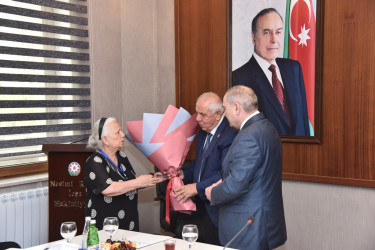 Nəsimi Rayon İcra Hakimiyyətində rayon ağsaqqalları ilə görüş keçirilib