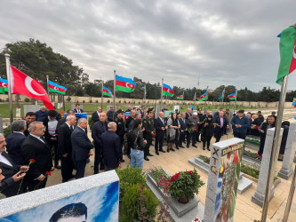 Vətən Müharibəsi Şəhidi Abdullayev İbrahim Habil oğlunun şəhadət günündə əziz xatirəsi yad edildi.