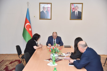 Nəsimi rayon İcra Hakimiyyətinin başçısı növbəti səyyar qəbul keçirib