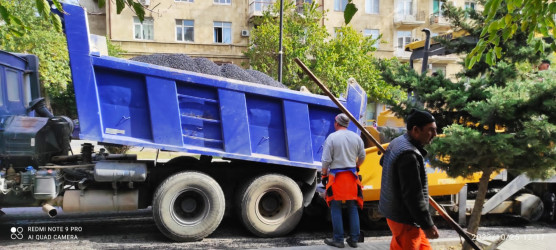 Rayon ərazisində yollarda asfaltlaşma işləri davam etdirilir.