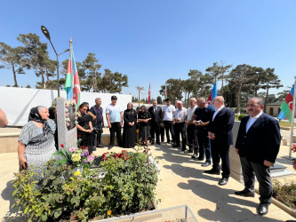 Vətən müharibəsi Şəhidi Baxşəliyev Natiq Saleh oğlunun doğum günündə əziz xatirəsi yad olundu.