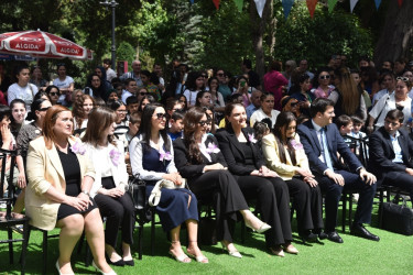 Nəsimi rayonunda “Milli-mənəvi dəyərlərimiz tarixi irsimiz” mövzusunda “Çıxdı günəş, doldu cahan nur ilə” IV inkluziv yaradıcılıq-festival müsabiqəsinin yekun təltifetmə mərasimi keçirilib.