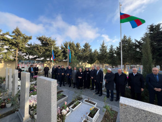 Vətən Müharibəsi Şəhidi İsmayılov Emin Tahir oğlunun doğum günündə əziz xatirəsi yad edildi.