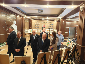 Nəsimi rayonunda 27 Sentyabr - Anım Gününün beşinci ildönümü münasibətilə “27 Sentyabr – Qələbəyə aparan yolun başlanğıcı ” adlı dəyirmi masa  keçirilib.