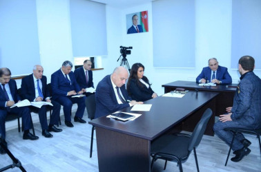 Nəsimi rayon İcra Hakimiyyətinin başçısı növbəti səyyar qəbul keçirib