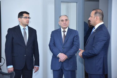 Nəsimi rayon İcra Hakimiyyətinin başçısı növbəti səyyar qəbul keçirib