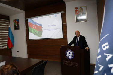 Nəsimi rayonunda 20 Sentyabr - Azərbaycanda Dövlət Suverenliyi Günü münasibətilə “Azərbaycanın Suverenliyi - Milli İradəmizin Təntənəsi” mövzusunda dəyirmi masa keçirilib.