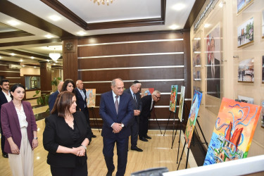 Nəsimi rayon İcra Hakimiyyətində 20 Sentyabr - Dövlət Suverenliyi Günü münasibətilə tədbir keçirilib.