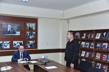 Nəsimi rayon İcra Hakimiyyətinin başçısı növbəti səyyar qəbul keçirib