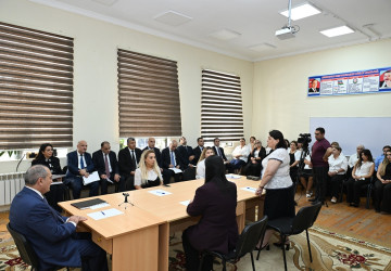 Nəsimi rayon İcra Hakimiyyətinin başçısı növbəti səyyar qəbul keçirib.