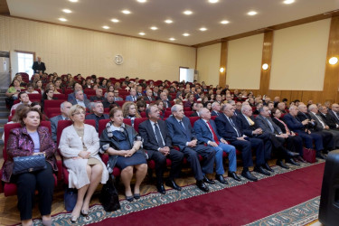 Ümummilli lider Heydər Əliyevin 100 illiyinə həsr edilmiş   “Ulu öndərin ölkəmizin inkişafına işıq salan ideyaları daim yaşayacaq” mövzusunda tədbir keçirilib.