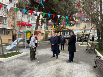 Rayon İcra Hakimiyyətinin başçısı ərazidə sakinlərlə görüşüb.