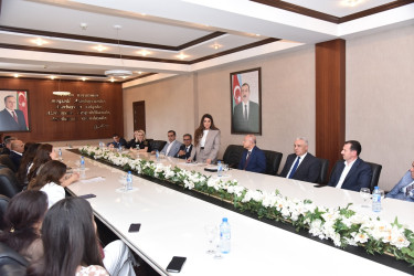 “Konstitusiya və Suverenlik İli” çərçivəsində “Hüquqla müalicə” adlı dəyirmi masa keçirildi.