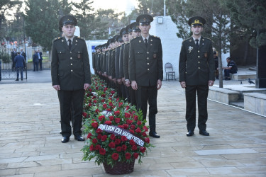 Anım günündə 2 saylı Fəxri və Şəhidlər Xiyabanında  dəfn olunmuş Şəhidlər ziyarət olundu.