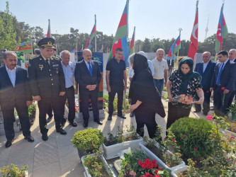 Vətən Müharibəsi Şəhidi Novruzov Aqşin Şahin oğlunun doğum günü ərəfəsində xatirəsi yad olundu.