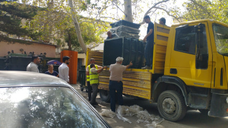 Rayon ərazisində məişət tullantıları üçün yeni konteynerlər quraşdırılmış və cari təmir işləri aparılmışdır.