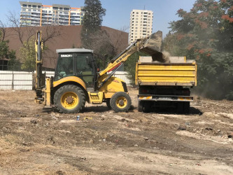 Rayonda tikinti aparılan binaların hasara alınmış ərazilərində  sanitar təmizlik işləri aparılıb.