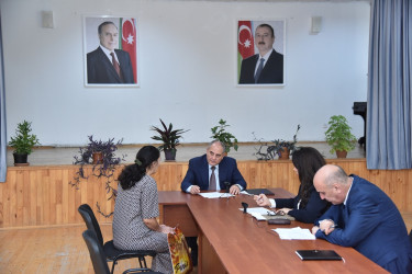 Nəsimi rayon İcra Hakimiyyətinin başçısı növbəti səyyar qəbul keçirib.