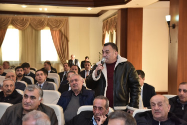 Nəsimi rayon İcra Hakimiyyətində rayonun şəhid ailələri və müharibə əlilləri ilə görüş keçirilib.