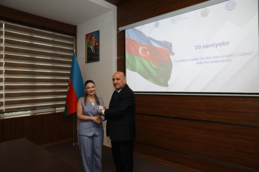 Nəsimi rayonunda 20 Sentyabr - Azərbaycanda Dövlət Suverenliyi Günü münasibətilə “Azərbaycanın Suverenliyi - Milli İradəmizin Təntənəsi” mövzusunda dəyirmi masa keçirilib.