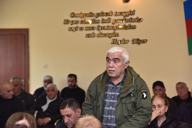 Nəsimi Rayon İcra Hakimiyyətinin başçısı Elxan İbrahimov 1 nömrəli Sahə İnzibati Ərazi Dairəsi üzrə səyyar qəbul keçirib.